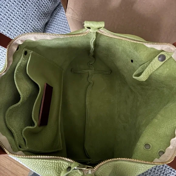 Portland Leather Large Tote Bag - Picture 7 of 7